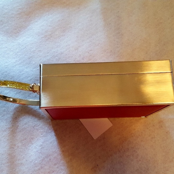 WHIMSICAL RED DAY OR EVENING PURSE- GIRL W/GLASSES - Picture 5 of 7